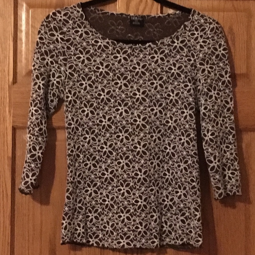 TRIBAL top